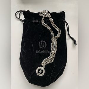 DYLANLEX | BEAU II | Silver | 19”